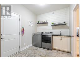 296 DUFFERIN STREET - 28