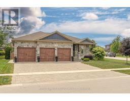 296 DUFFERIN STREET - 3