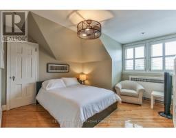 189 COLLEGE AVENUE - 24