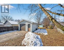 384 BROCK STREET N - 27