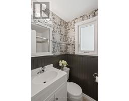 22 MILFORD CRESCENT - 22