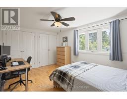 22 MILFORD CRESCENT - 24