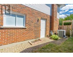 22 MILFORD CRESCENT - 38