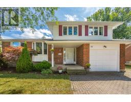 22 MILFORD CRESCENT - 4