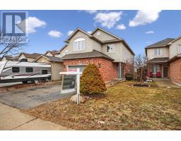 875 HOMEVIEW COURT - 2