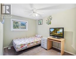 19 - 45 GATEWOOD PLACE - 23