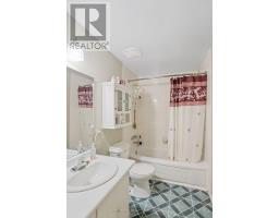 19 - 45 GATEWOOD PLACE - 27