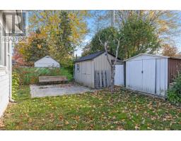 106 LAURENTIAN DRIVE N - 40