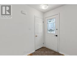 106 LAURENTIAN DRIVE N - 6