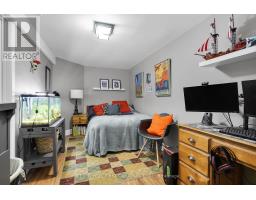 589 GRIFFITH STREET - 17