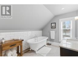 991 COLBORNE STREET - 30