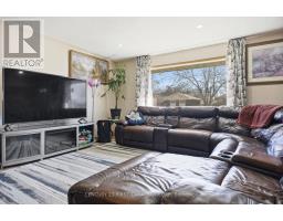 415 REGAL DRIVE - 11