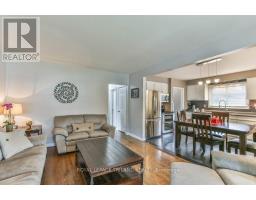 15 TALAVERA CRESCENT - 16