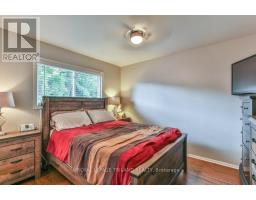 15 TALAVERA CRESCENT - 18