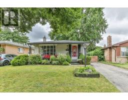 15 TALAVERA CRESCENT - 2