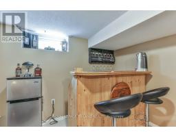 15 TALAVERA CRESCENT - 29