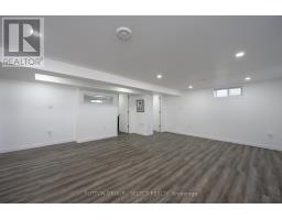 47 APONI CRESCENT - 18