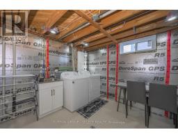 47 APONI CRESCENT - 22