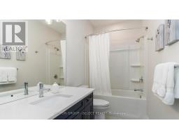 2005 LOCKWOOD CRESCENT - 23