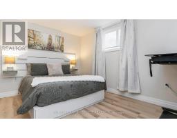 2005 LOCKWOOD CRESCENT - 30