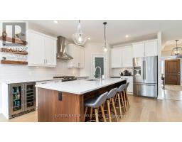 2005 LOCKWOOD CRESCENT - 9