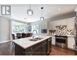 681 BENNETT CRESCENT - 8