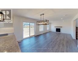 22 POSTMA CRESCENT - 11