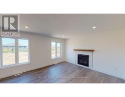 22 POSTMA CRESCENT - 12