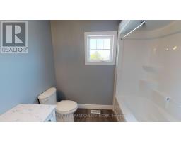 22 POSTMA CRESCENT - 14