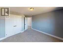 22 POSTMA CRESCENT - 20