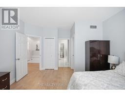 5 - 1574 RICHMOND STREET - 19