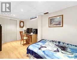 444 BURNETT AVENUE - 18