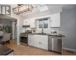 12 STIRLING CRESCENT - 15