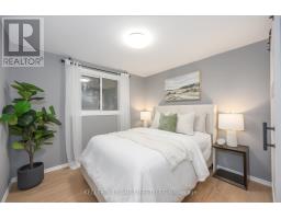 12 STIRLING CRESCENT - 18