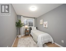 12 STIRLING CRESCENT - 20