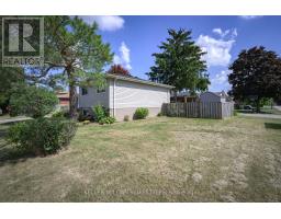 12 STIRLING CRESCENT - 3