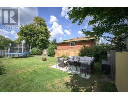 12 STIRLING CRESCENT - 6