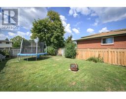 12 STIRLING CRESCENT - 7