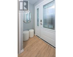 12 STIRLING CRESCENT - 9