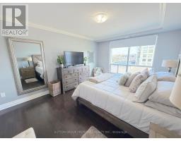 404 - 260 VILLAGEWALK BOULEVARD - 15