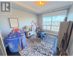 404 - 260 VILLAGEWALK BOULEVARD - 19