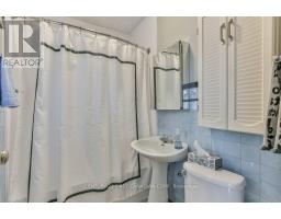 715 GROSVENOR STREET - 18