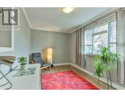 715 GROSVENOR STREET - 19