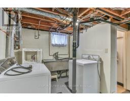 715 GROSVENOR STREET - 30