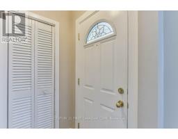 715 GROSVENOR STREET - 5