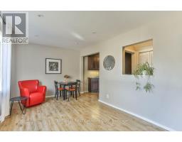 715 GROSVENOR STREET - 6