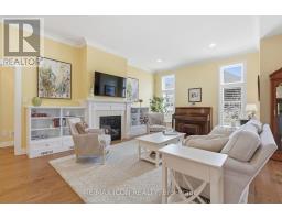 26 - 725 EAGLETRACE DRIVE - 25