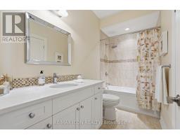 26 - 725 EAGLETRACE DRIVE - 34