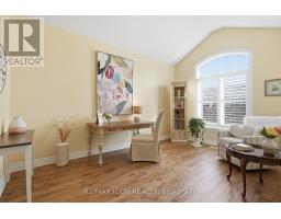 26 - 725 EAGLETRACE DRIVE - 9