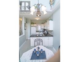 25 - 499 TEEPLE TERRACE - 4